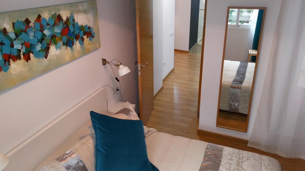 Mitjana Plaza Lägenhet Málaga Exteriör bild