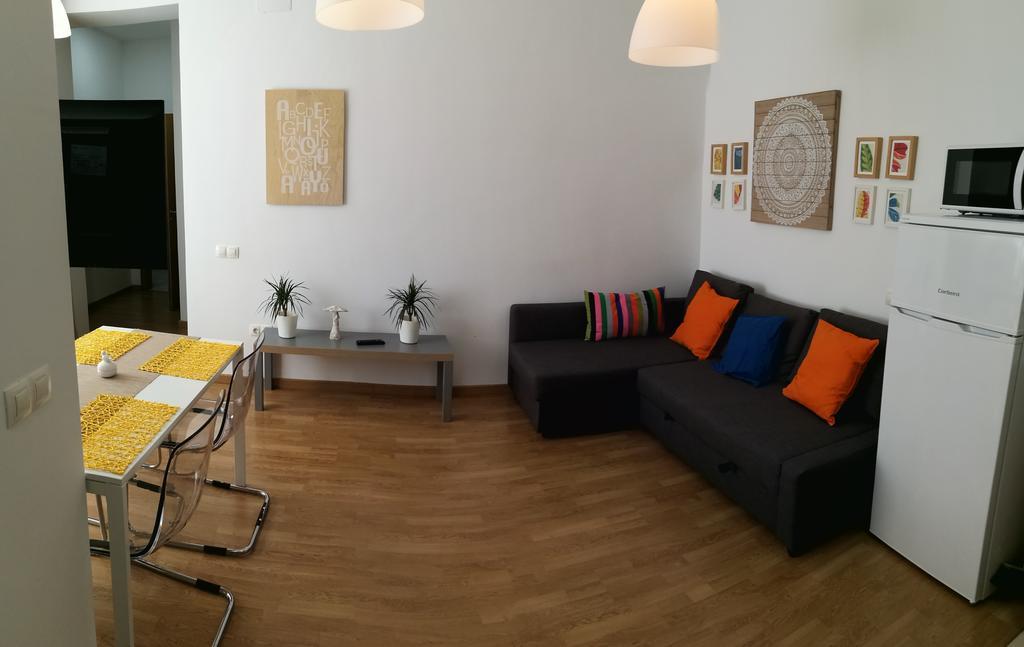 Mitjana Plaza Lägenhet Málaga Exteriör bild