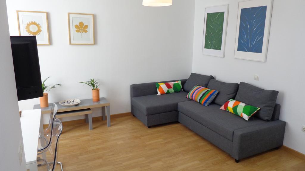 Mitjana Plaza Lägenhet Málaga Exteriör bild