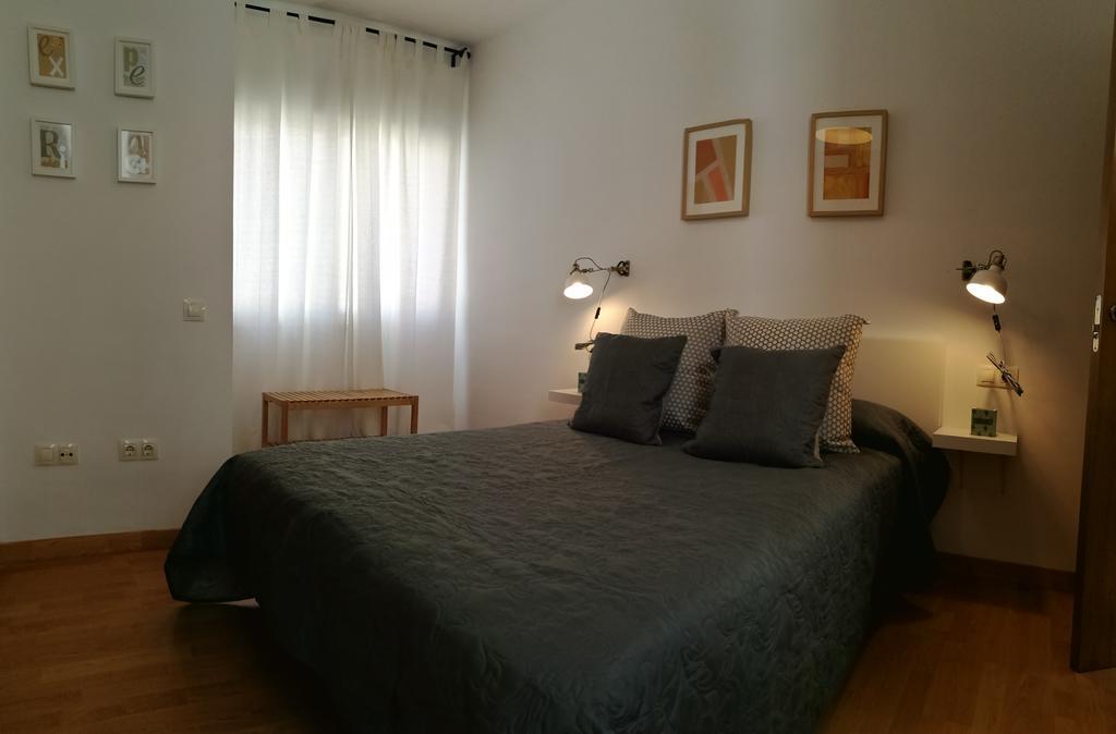 Mitjana Plaza Lägenhet Málaga Exteriör bild